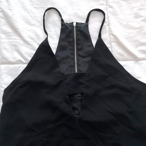 Forever 21 Black Deep V-Neck Tank Top - Picture 2 of 4